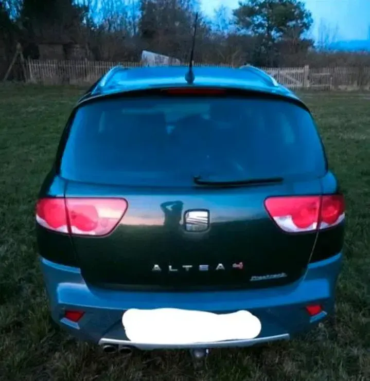 Gebraucht Seat Altea 170 PS (125 kW) 2009 Grün SUV