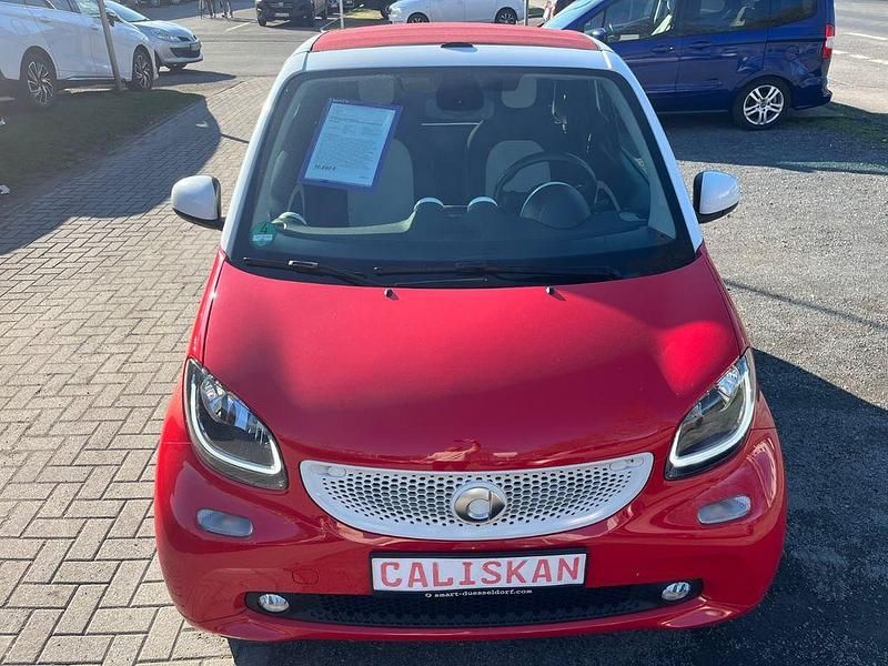 Gebraucht Smart ForTwo Cabrio Passion 71 PS (52 kW) 2016 Cherry/rally red Cabrio