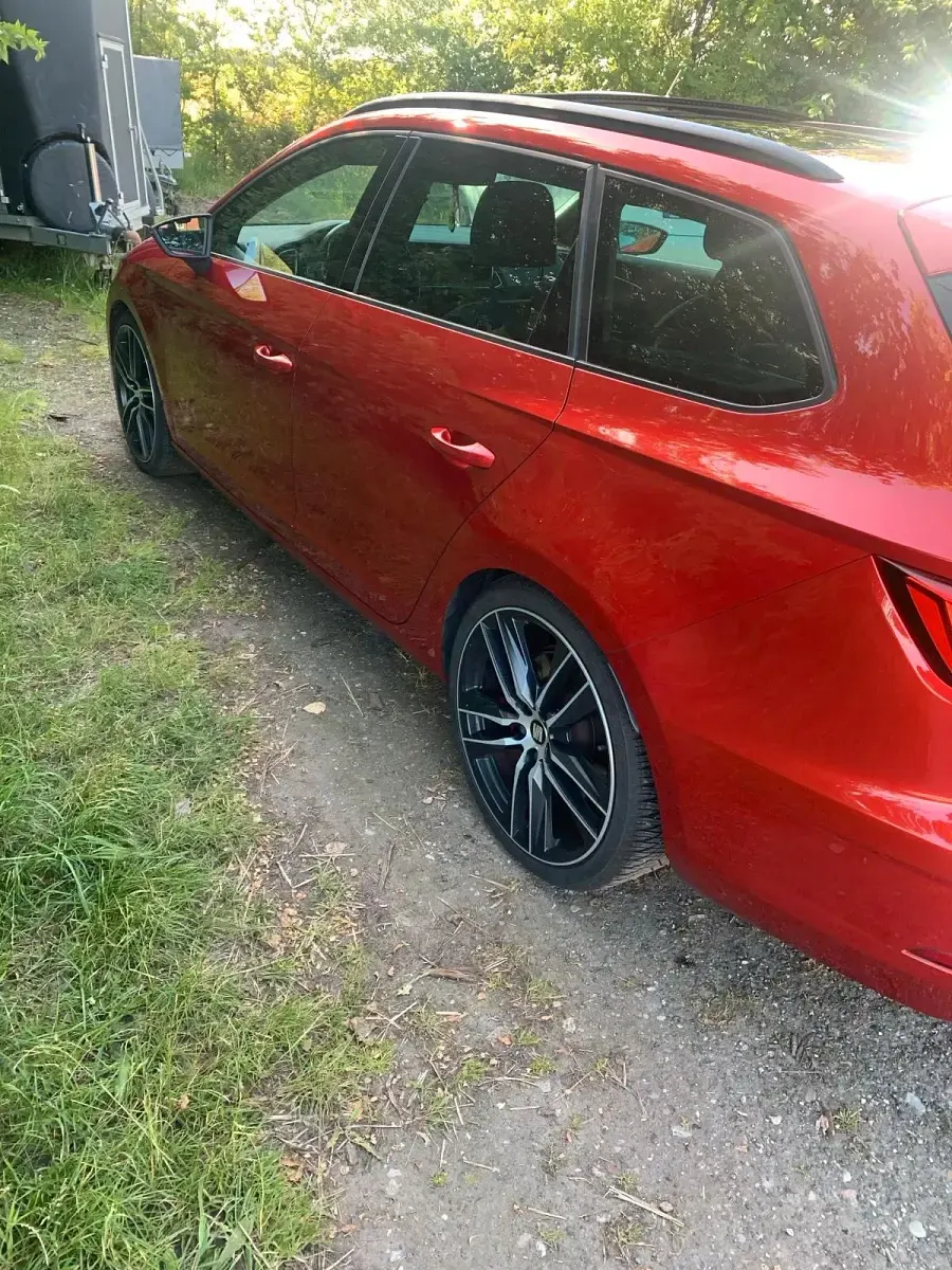 Gebraucht Seat Leon ST CUPRA 300 PS (220 kW) 2018 Rot Kombi