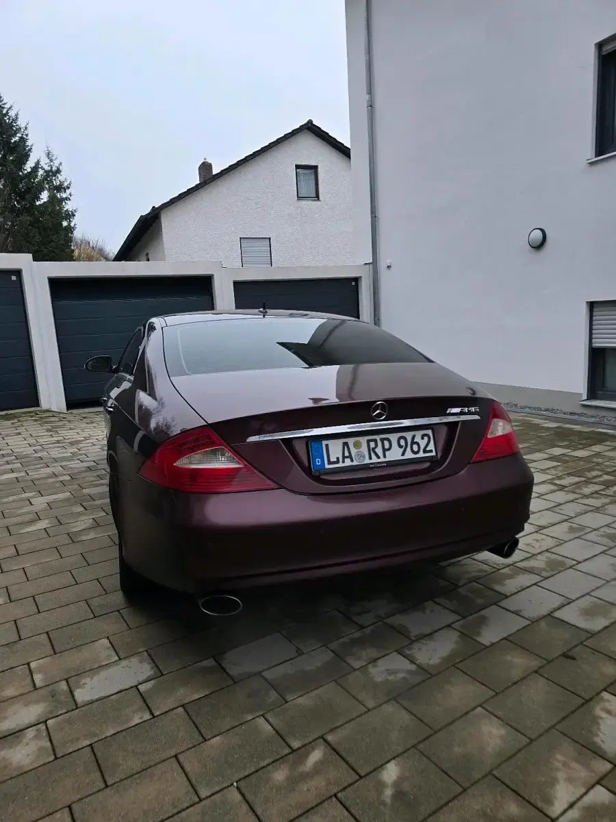 Gebraucht Mercedes CLS320 224 PS (164 kW) 2008 Rot Coupé