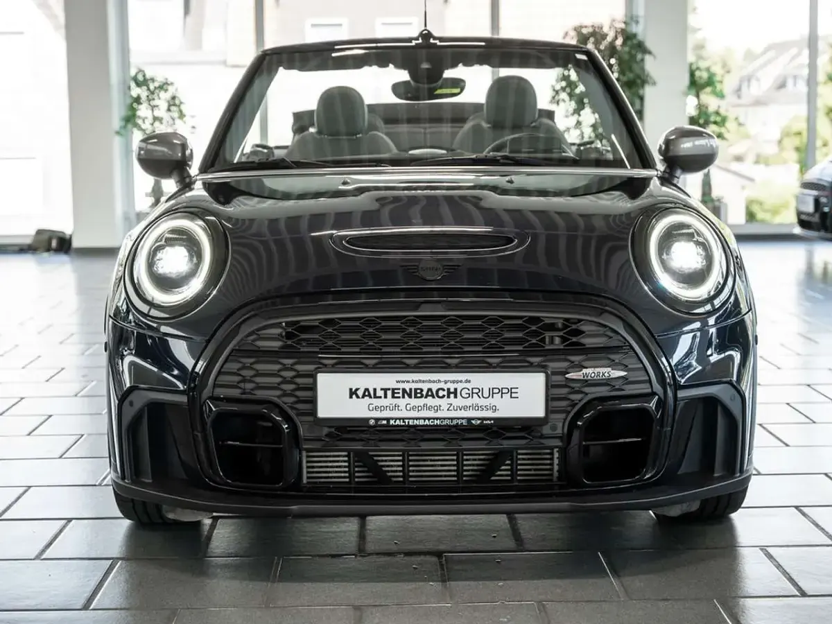 Gebraucht Mini John Cooper Works Cabriolet 178 PS (130 kW) 2022 Enigmatic black Cabrio