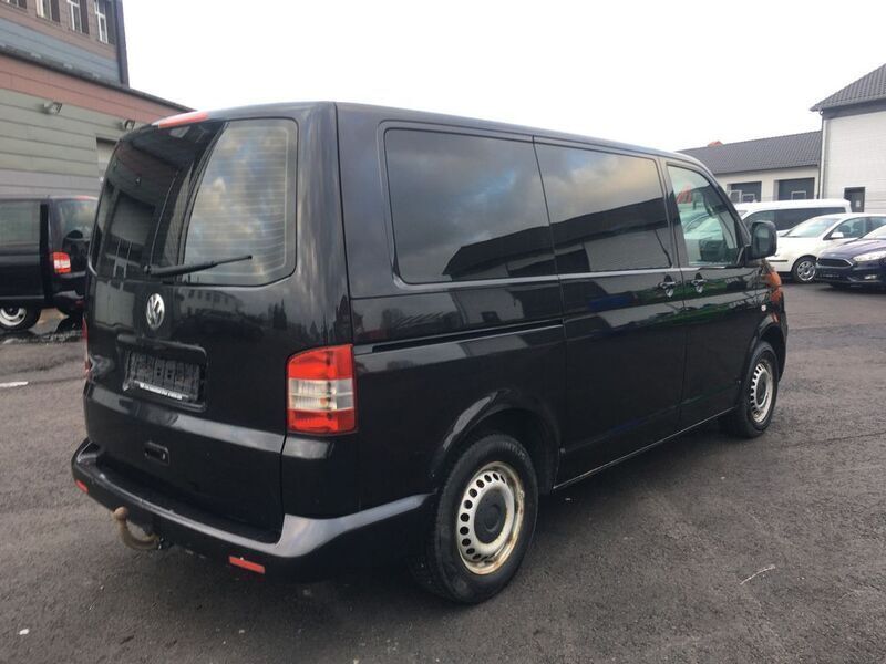 Gebraucht VW Caravelle 174 PS (127 kW) 2006 Schwarz Van / Kleinbus