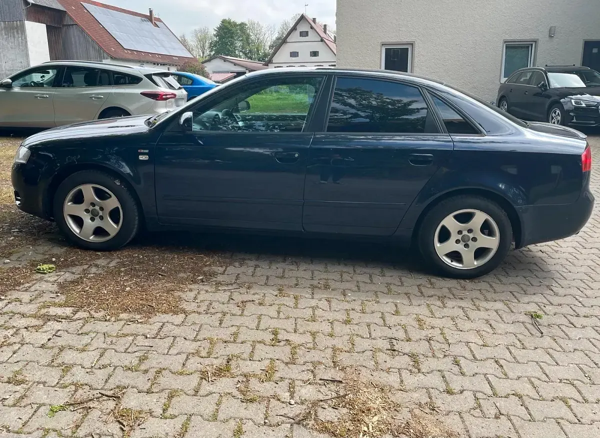 Gebraucht Audi A4 140 PS (102 kW) 2006 Blau Limousine