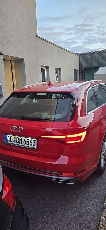 Gebraucht Audi A4 190 PS (139 kW) 2019 Rot Kombi