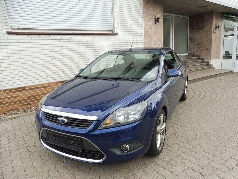 Gebraucht Ford Focus Cabriolet 145 PS (106 kW) 2010 Blau Cabrio