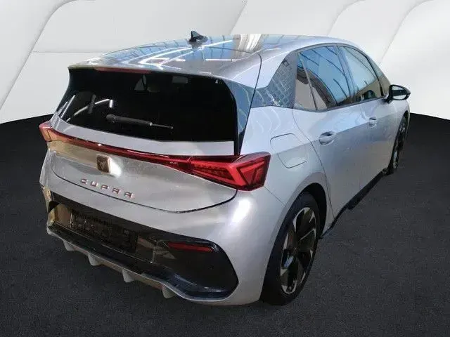 Second-hand Cupra Born 169 kW (231 CP) 2025 Argintiu Hatchback