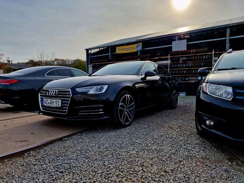 Gebraucht Audi A4 Sport 190 PS (139 kW) 2017 Schwarz Limousine