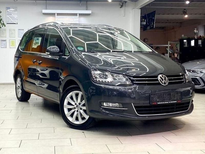 Gebraucht VW Sharan Highline 150 PS (110 kW) 2018 Uranograu Van / Kleinbus