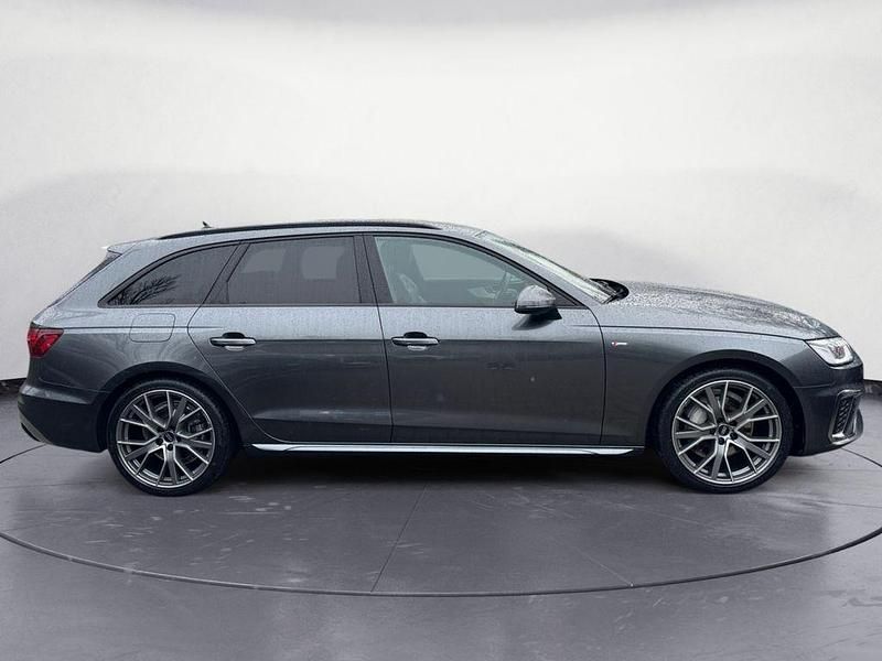 Gebraucht Audi A4 S-Line 204 PS (150 kW) 2022 Daytonagrau perleffekt (metallic) Kombi