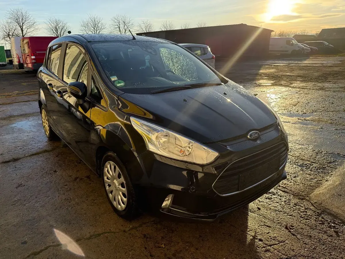 Gebraucht Ford B-MAX SYNC Edition 101 PS (74 kW) 2015 Schwarz Van / Kleinbus