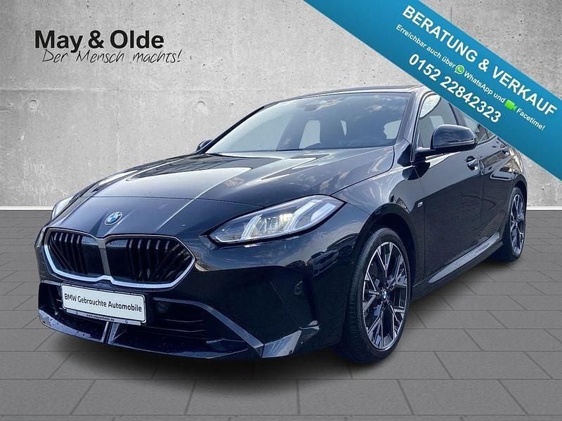 Black sapphire metallic Gebraucht 2025 BMW 120 M Sport Kleinwagen | 30.990 € (Superpreis) - Bild 1/4