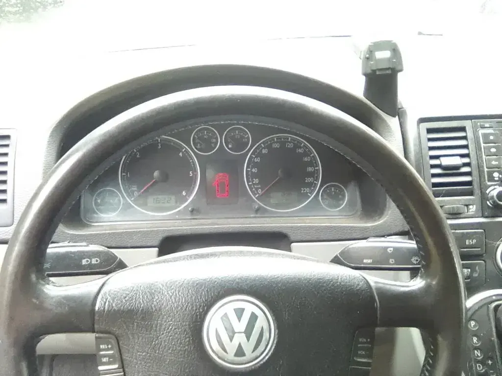 Gebraucht VW Multivan 174 PS (127 kW) 2004 Schwarz Van / Kleinbus