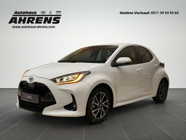 Schneeweiß Gebraucht 2024 Toyota Yaris Team Kleinwagen | 18.990 € (Teuer) - Bild 1/2