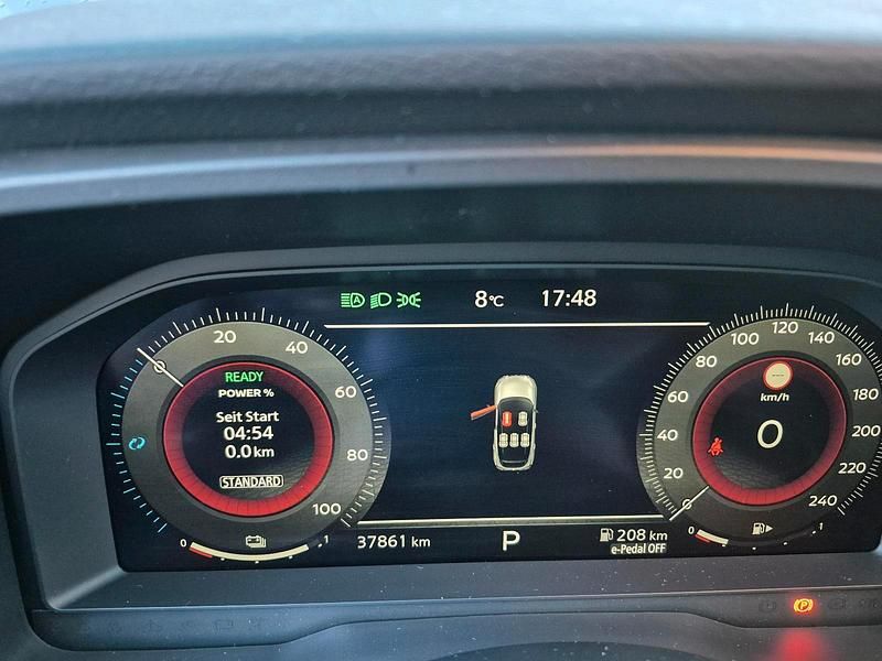 Grau Gebraucht 2023 Nissan Qashqai SUV | 28.500 € (Fairer Preis) - Bild 1/4