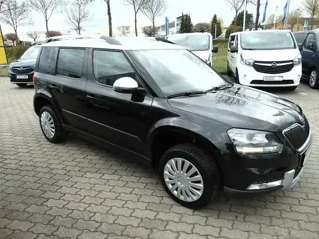 Gebraucht Skoda Yeti Ambition 105 PS (77 kW) 2014 Schwarz SUV