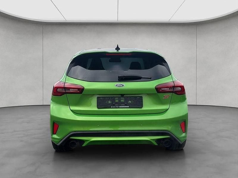 Neu Ford Focus ST 280 PS (205 kW) 2026 Mean green metallic Limousine