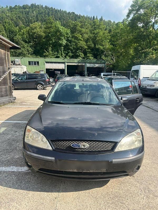Schwarz Gebraucht 2003 Ford Mondeo Ambiente Kombi | 750 € (Guter Preis) - Bild 1/4