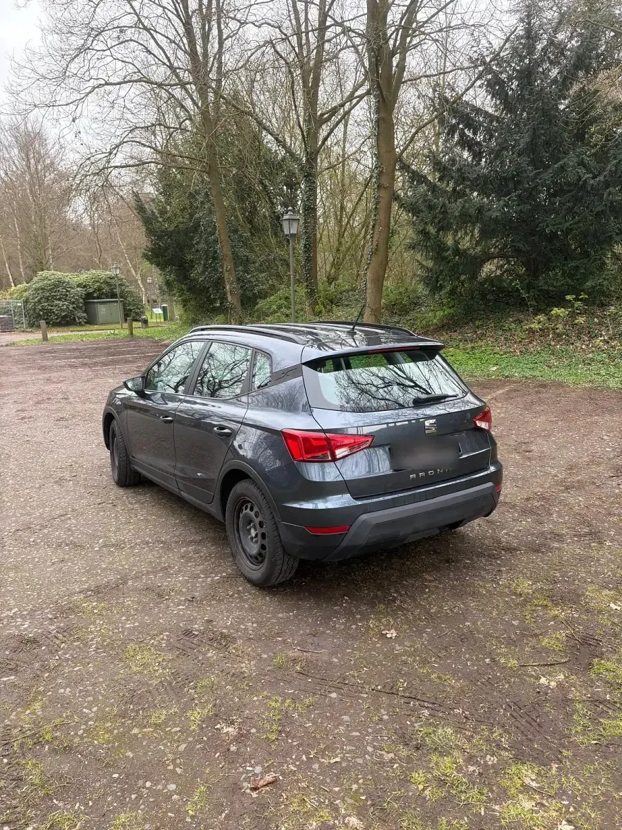 Gebraucht Seat Arona Reference 95 PS (69 kW) 2020 Grau SUV