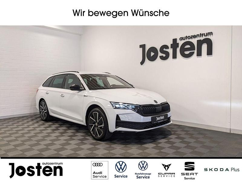 Moonweiss metallic Gebraucht 2024 Skoda Octavia SportLine Kombi | 35.490 € (Fairer Preis) - Bild 1/1