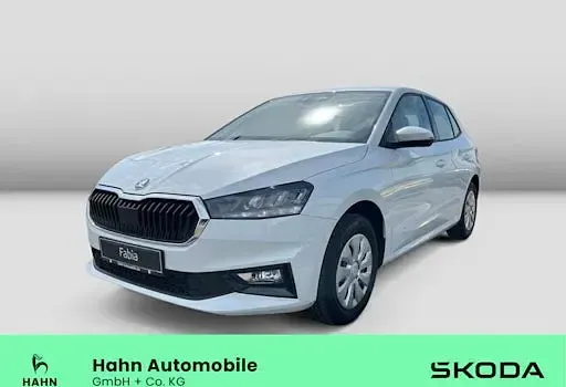 Gebraucht Skoda Fabia Essence 80 PS (58 kW) 2026 Moonweiß perleffekt Kleinwagen