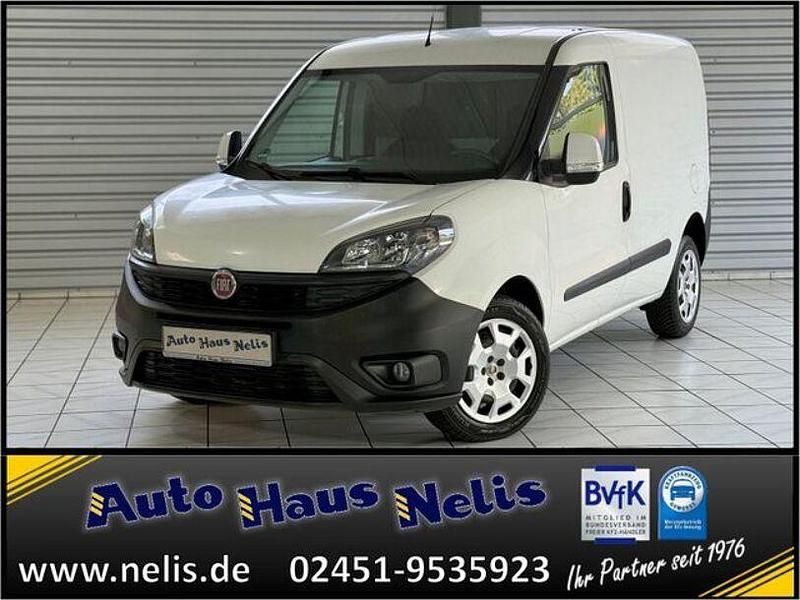 Weiß Gebraucht 2019 Fiat Doblò Van / Kleinbus | 11.990 € (Fairer Preis) - Bild 1/4