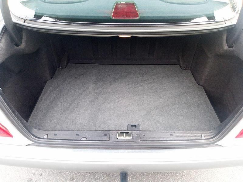 Gebraucht Mercedes E320 Elegance 224 PS (164 kW) 1998 Silber Limousine