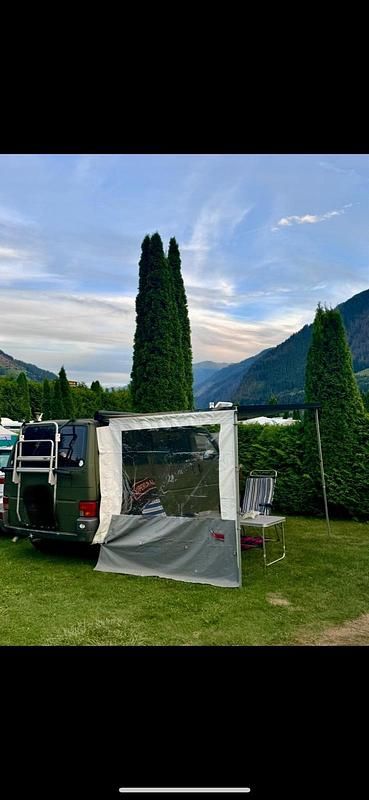 Grün Gebraucht 1994 VW T4 Van | 3.899 € - Bild 1/4