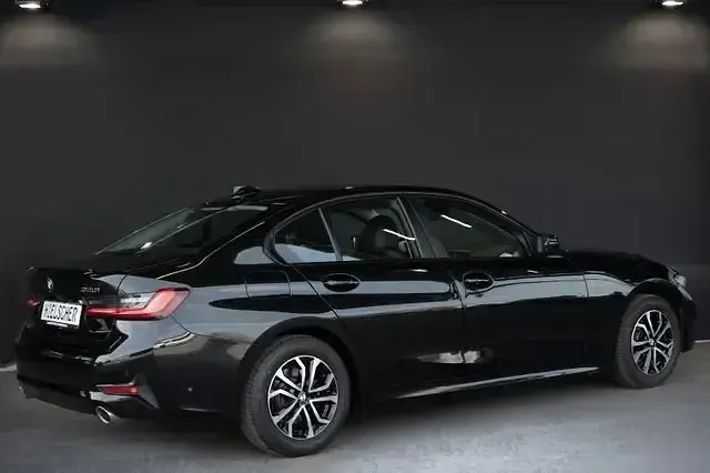 Occasion BMW 320 Advantage 184 ch (135 kW) 2022 Noir Berline
