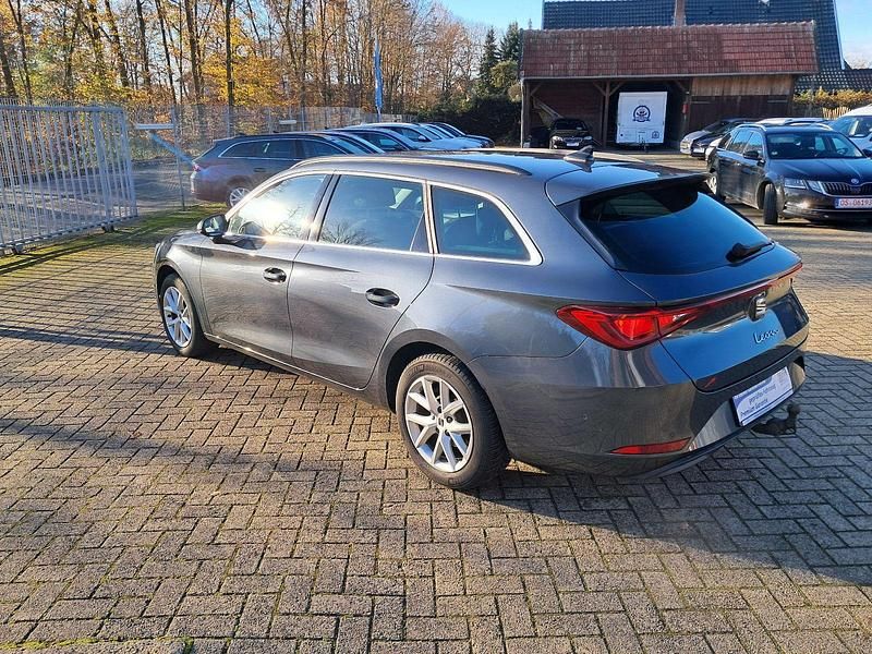 Grau Gebraucht 2022 Seat Leon Style Kombi | 17.500 € (Superpreis) - Bild 1/4