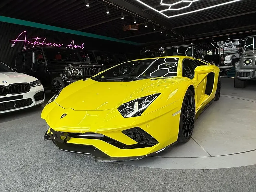 Gebraucht Lamborghini Aventador 700 PS (514 kW) 2022 Gelb