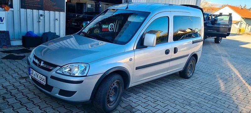 Second-hand Opel Combo 89 CP (65 kW) 2005 Argintiu Monovolum