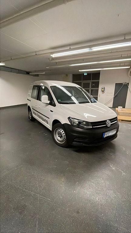 Gebraucht VW Caddy Beach 102 PS (75 kW) 2016 Weiß Van / Kleinbus