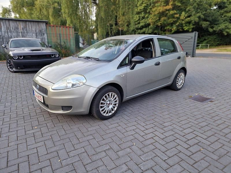 Gold Gebraucht 2007 Fiat Grande Punto Kleinwagen | 2.199 € - Bild 1/4