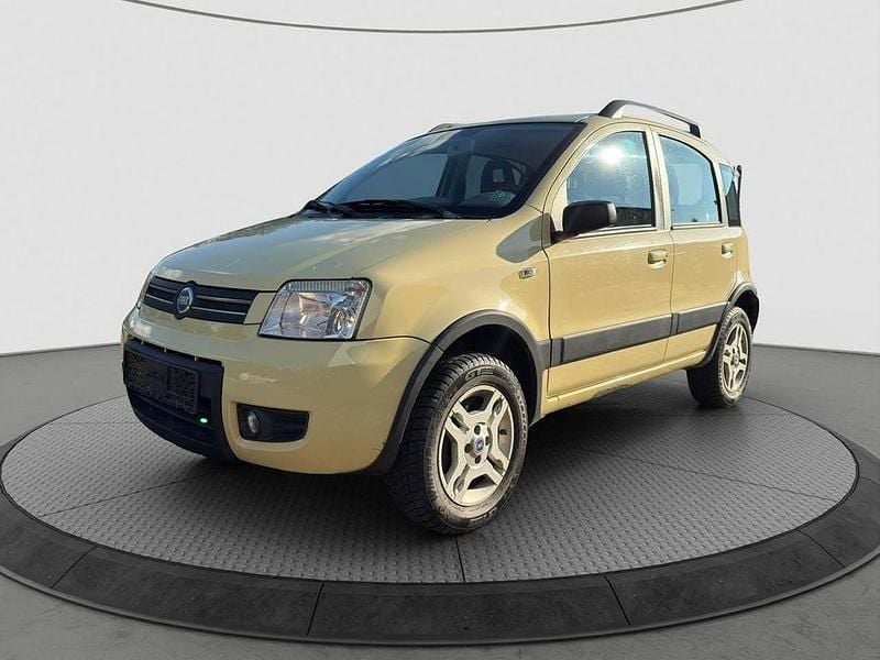 Gelb Gebraucht 2007 Fiat Panda 4x4 Climbing Kleinwagen | 3.333 € (Guter Preis) - Bild 1/4