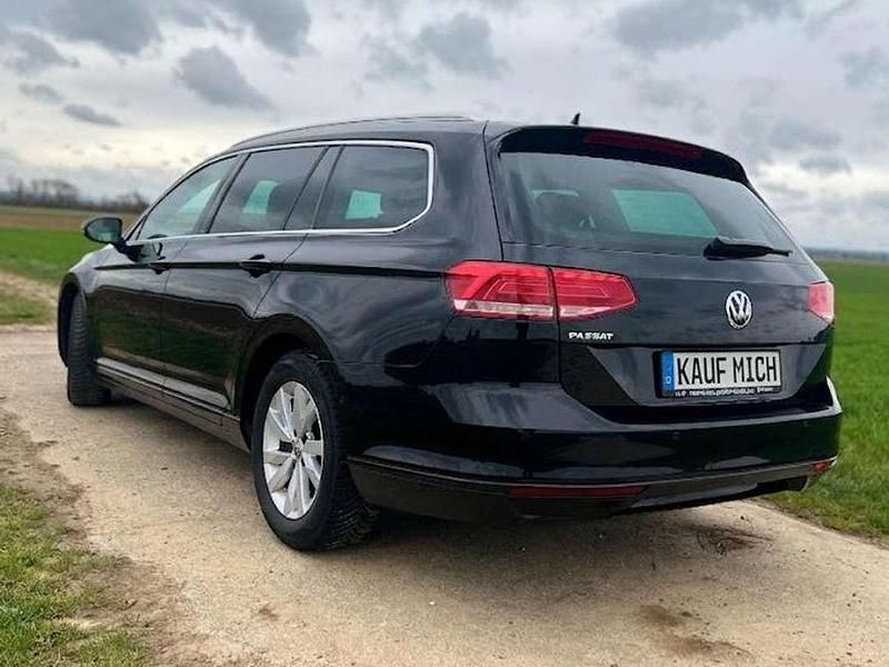 Gebraucht VW Passat Comfortline 150 PS (110 kW) 2018 Schwarz Kombi