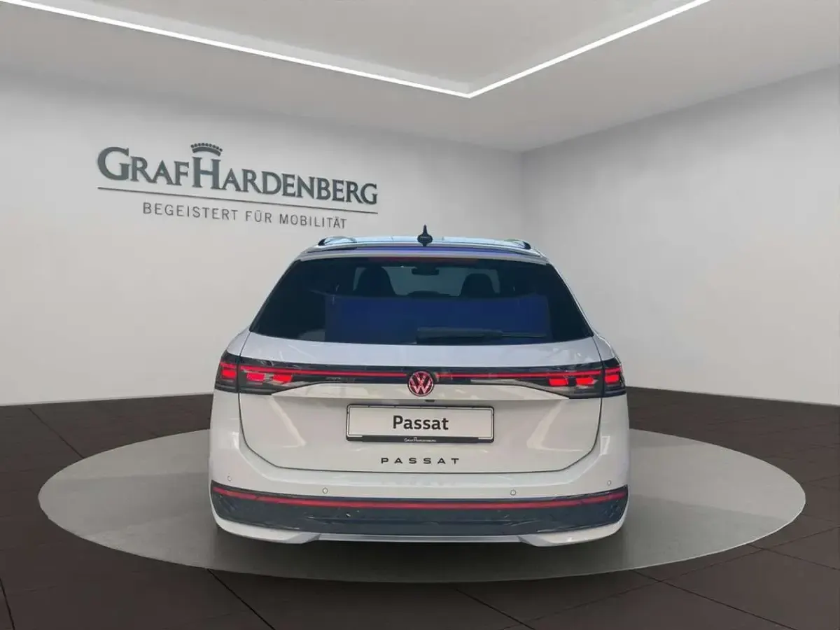 Neu VW Passat R-line 272 PS (200 kW) 2026 Weiß Kombi