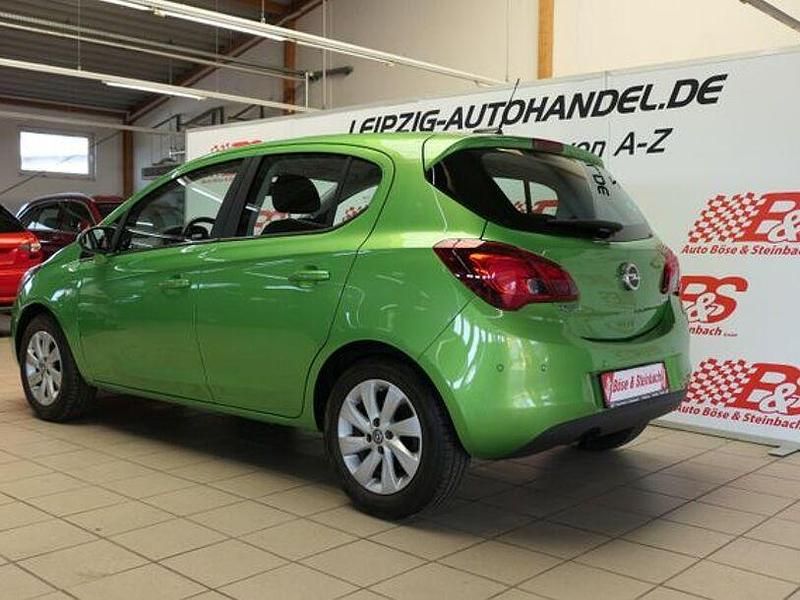 Gebraucht Opel Corsa Innovation 101 PS (74 kW) 2017 Grün Kleinwagen