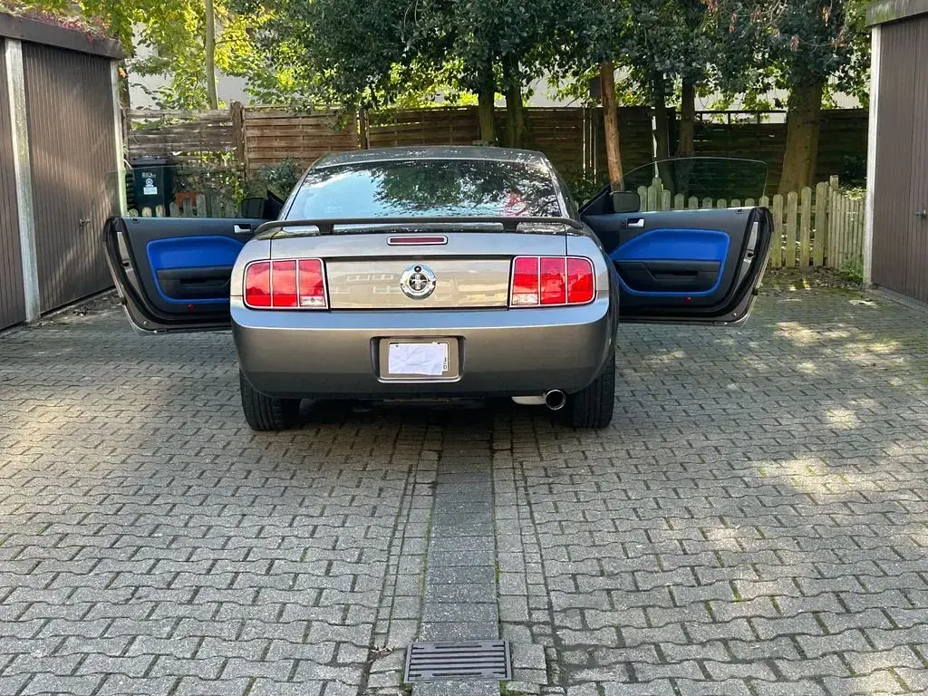 Occasion Ford Mustang 213 ch (156 kW) 2005 Gris Coupé