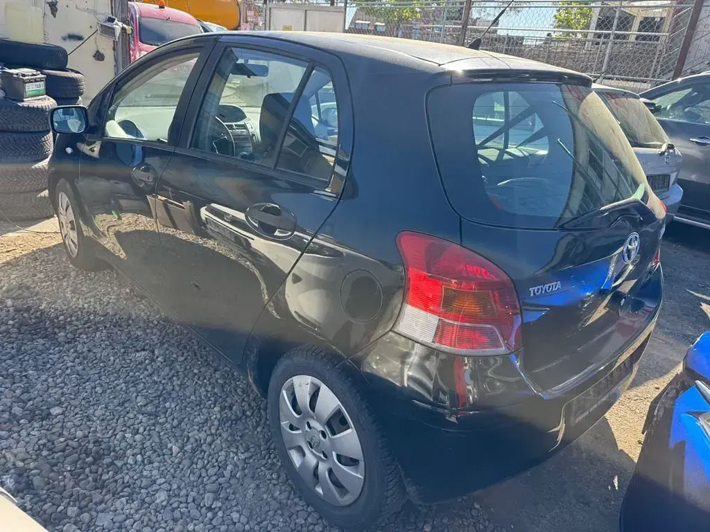 Gebraucht Toyota Yaris 101 PS (74 kW) 2009 Schwarz Kleinwagen