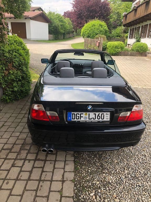 Gebraucht BMW 320 Cabriolet M Sport 170 PS (125 kW) 2002 Schwarz Cabrio