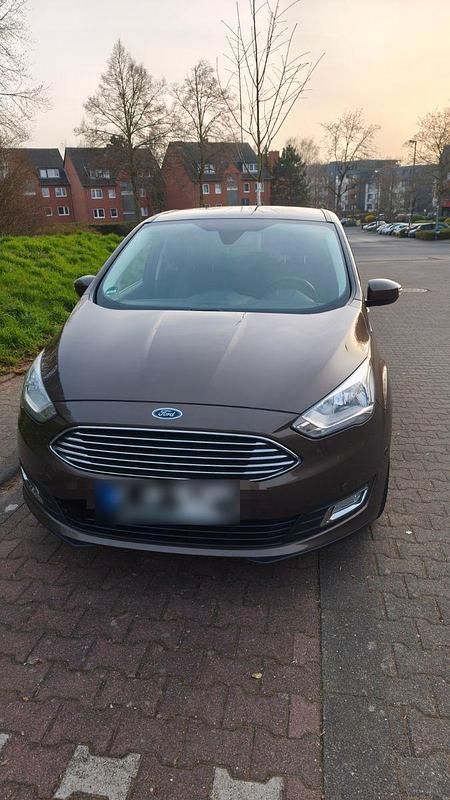 Gebraucht Ford C-MAX Titanium 150 PS (110 kW) 2015 Braun Van / Kleinbus
