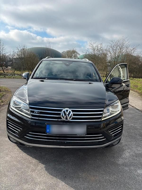 Gebraucht VW Touareg R-line 262 PS (192 kW) 2016 Schwarz SUV