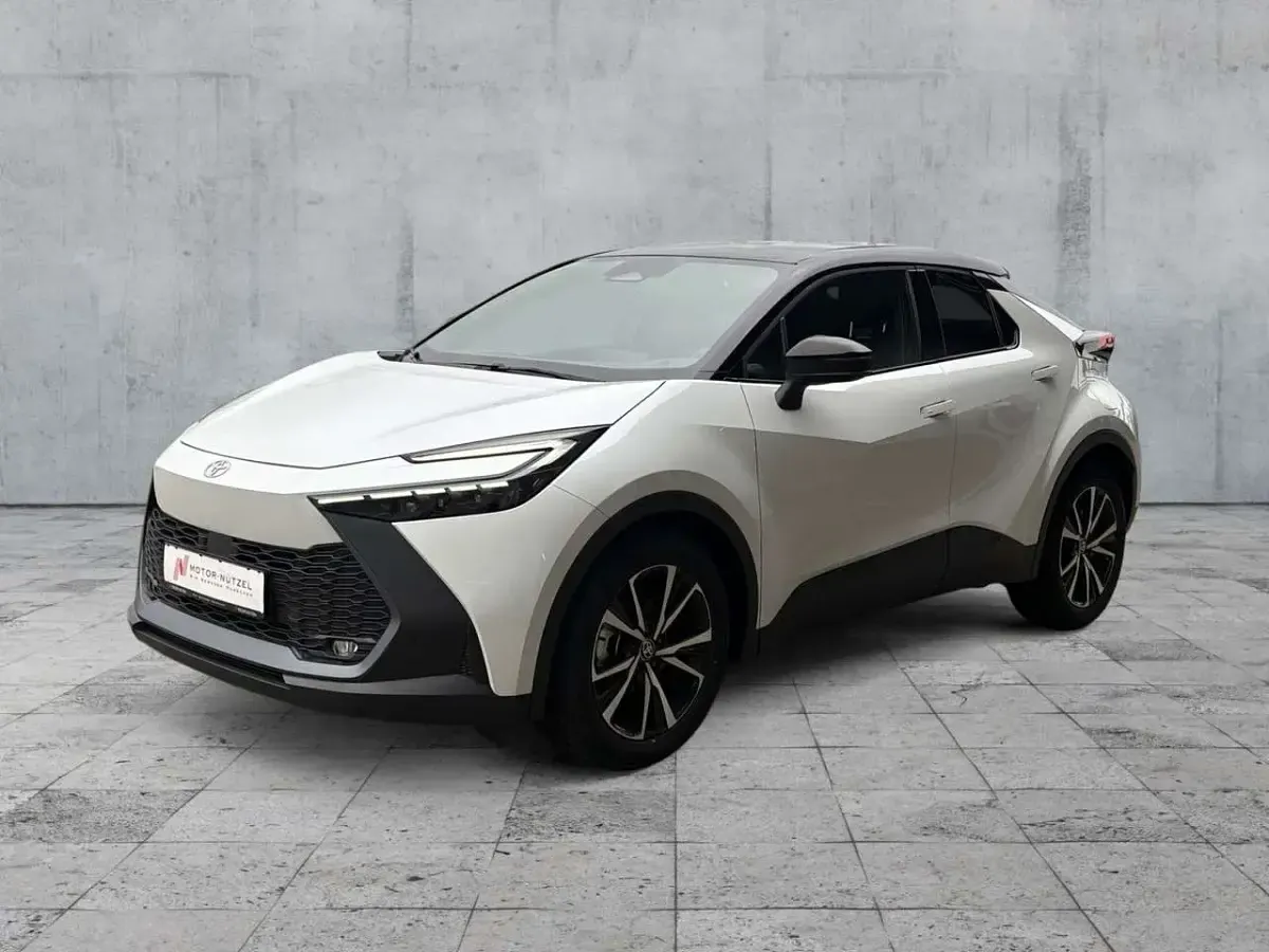 Neu Toyota C-HR Team 140 PS (102 kW) 2025 Schwarz SUV