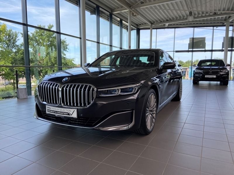 Gebraucht BMW 745e Shadowline 394 PS (289 kW) 2019 Grau Limousine