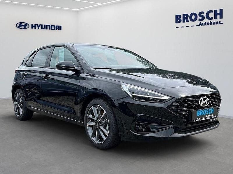 Gebraucht Hyundai i30 Advantage 140 PS (102 kW) 2025 Schwarz Limousine
