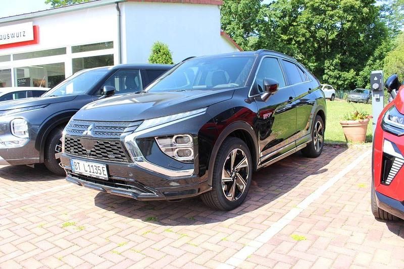 Schwarz Neu 2025 Mitsubishi Eclipse Cross Select SUV | 33.990 € - Bild 1/2