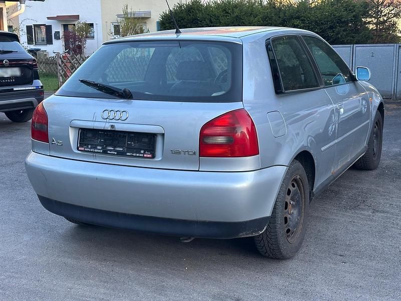 Occasion Audi A3 90 ch (66 kW) 1997 Argent Citadine