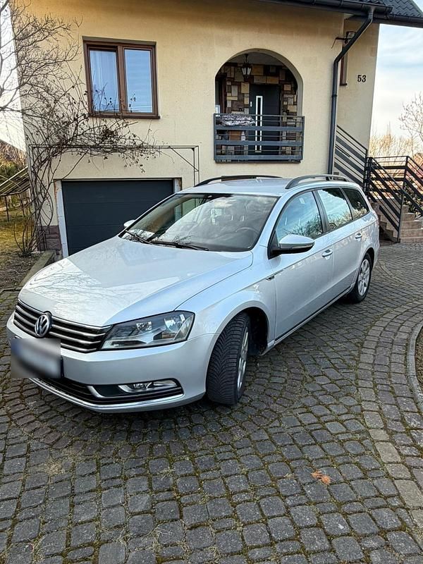 Gebraucht VW Passat 150 PS (110 kW) 2012 Silber Kombi