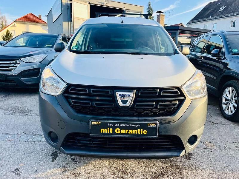 Gebraucht Dacia Dokker Comfort 90 PS (66 kW) 2019 Weiß Van / Kleinbus