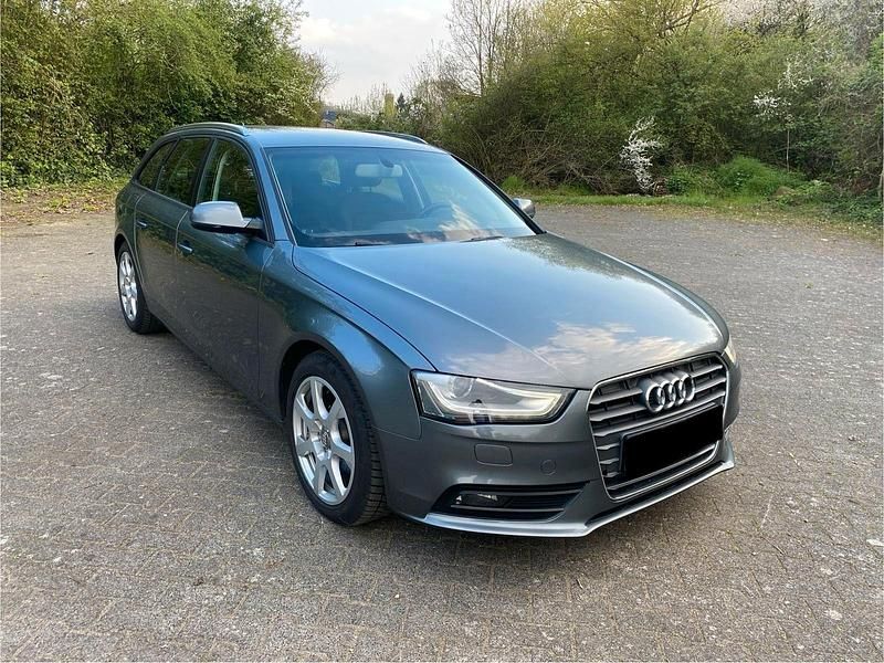 Gebraucht Audi A4 Ambiente 150 PS (110 kW) 2014 Grau Kombi